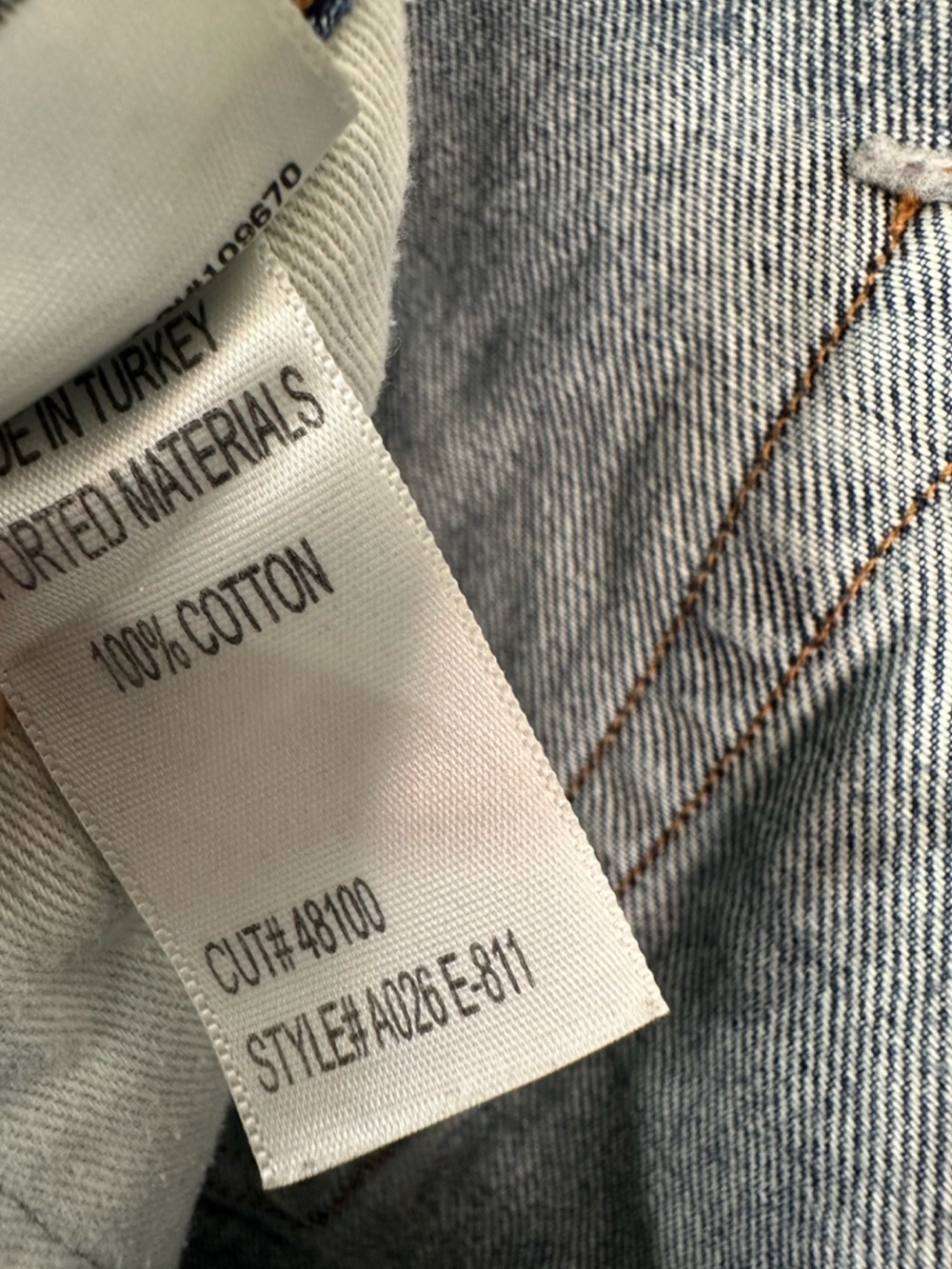 Agolde Parker Cut-Off Short - Picture 10 of 10